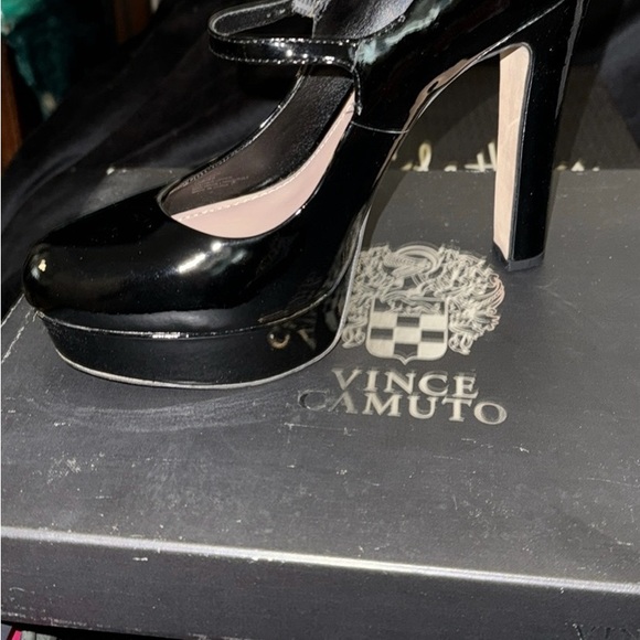 Black Patent Leather Heels by Vince Camuto size 10 - Picture 3 of 5